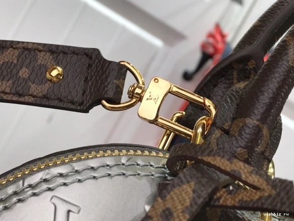 WIS BB ALMA LOUIS VUITTON 0314